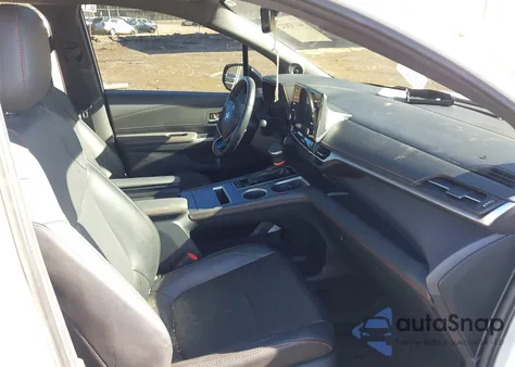 2021 Toyota Sienna Xse z USA, uszkodzony, nr VIN 5TDDSKFC2MS018463